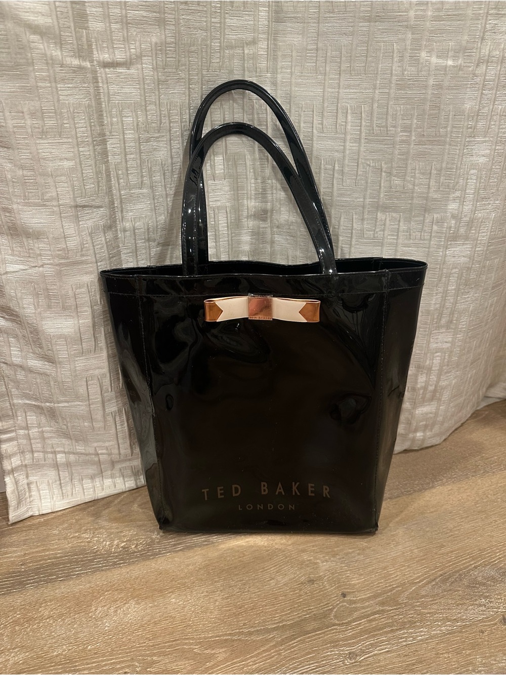 Ted Baker large icon tote bag in black with knot bow detail